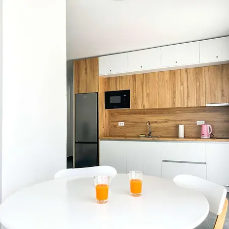 Apartment With Big Terrace 1175 Golem (Tirana)